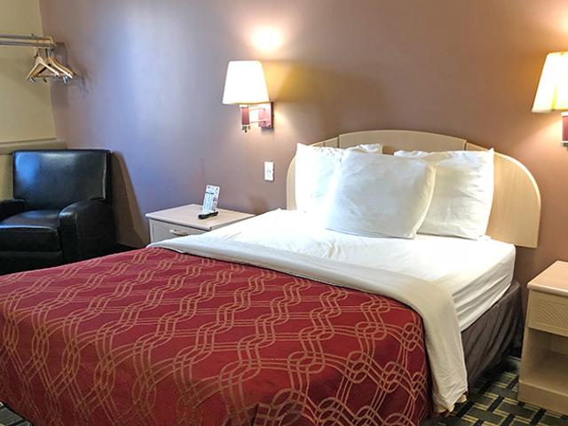 Americas Best Value Inn Lake City Image